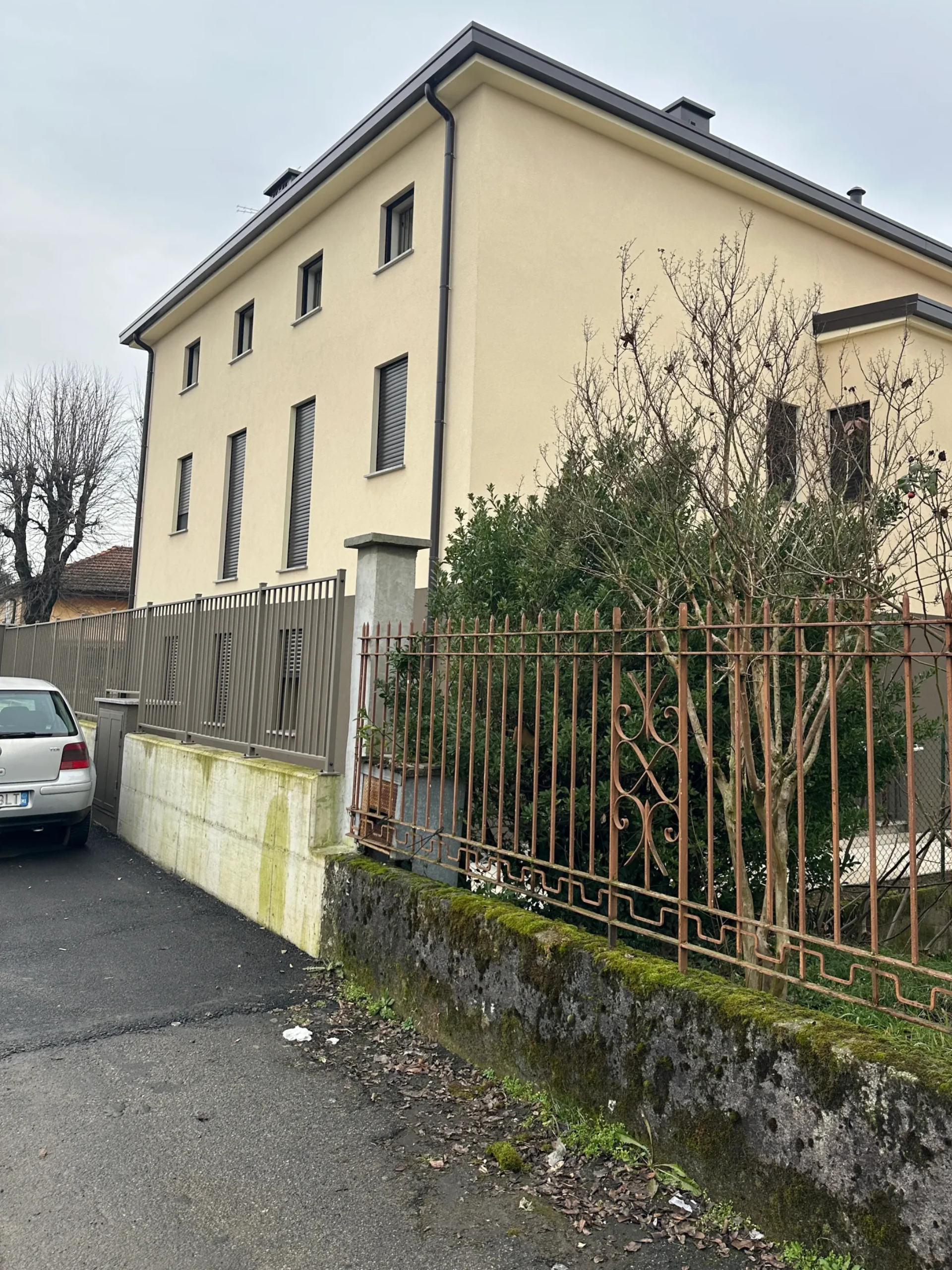 Facciata di una casa rifatta da Casalino Engineering a Treviglio (BG)
